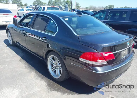 2007 BMW 760Li из США, поврежденный, VIN WBAHN03587DD98749